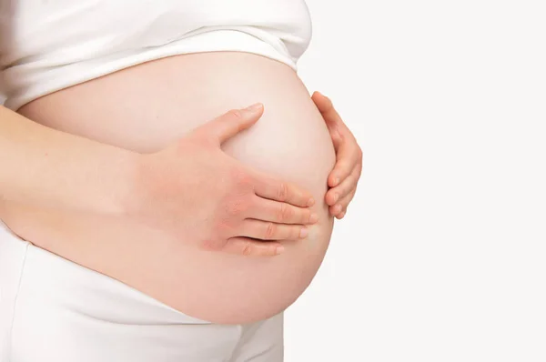 Mid Sectie Close Van Een Zwangere Vrouw Die Haar Buik — Stockfoto