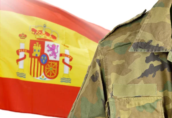 Militärmann Posiert Vor Spanischer Flagge — Stockfoto