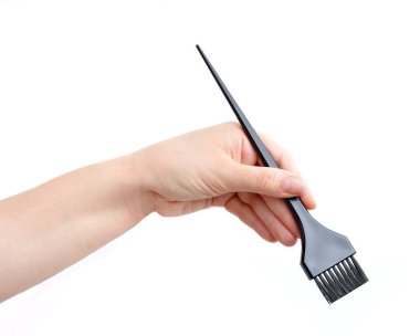 bir fırça alıp saç boyası için malzeme çekme el