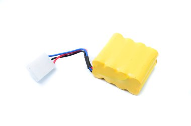 (Kısaltılmış Lipo, dudak, Li-poly) Lityum iyon polimer şarj edilebilir pil ile dengeleme ve ana güç fişler. Lipo piller taşınabilir elektronik, uçağı ve radyo kontrollü model kullanılır.