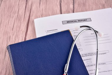 Sağlık raporu ile Shethoscope. Tıbbi ve Healhcare kavramı