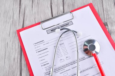 Sağlık raporu ile Shethoscope. Tıbbi ve Healhcare kavramı