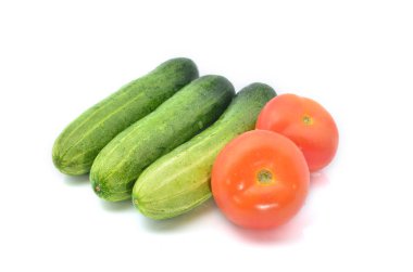 Domates ve salatalık, yakın görünümü