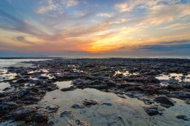 Güzel manzaralı sabah ne zaman kadar yükselen güneş