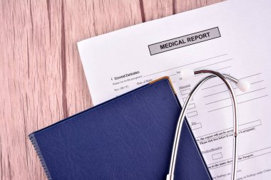 Sağlık raporu ile Shethoscope. Tıbbi ve Healhcare kavramı