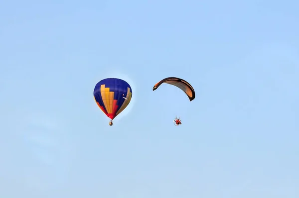 Parapente Céu — Fotografia de Stock