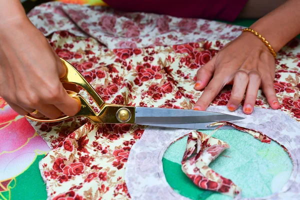 Dressmaker Lavoro Vista Vicino — Foto Stock