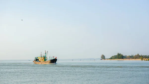 Bateau Pêche Sur Eau — Photo