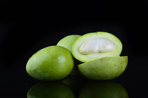 Fresh Green Mango Black Background — Stock Photo, Image