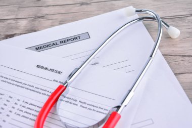 Sağlık raporu ile Shethoscope. Tıbbi ve Healhcare kavramı
