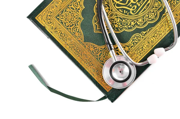 Corano Con Stetoscopio Concetti Farmaci Assistenza Sanitaria Nell Islam — Foto Stock