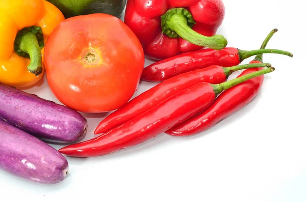 Fresh Juicy Peppers Tomatoes Eggplant Isolated White Background — Stock Photo, Image