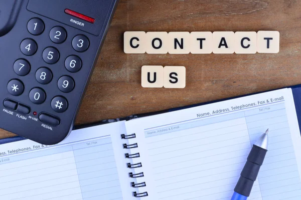 Neem Contact Met Ons Concept Telefoon Met Het Woord Contact — Stockfoto