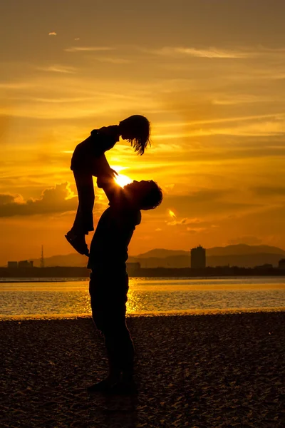 Silhouette Father Daughter Beach — Stock Photo, Image