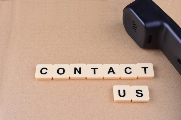 Kontaktieren Sie Uns Konzept Telefon Mit Wort Kontaktieren Sie Uns — Stockfoto