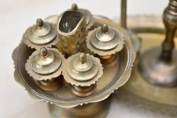 Παραδοσιακές Αντίκες Brassware Εσωτερικη Προβολή — Φωτογραφία Αρχείου