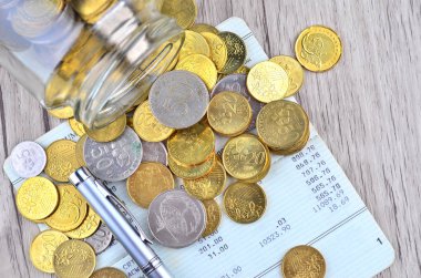 Paralar banka hesabına kitap gümüş kalem ile