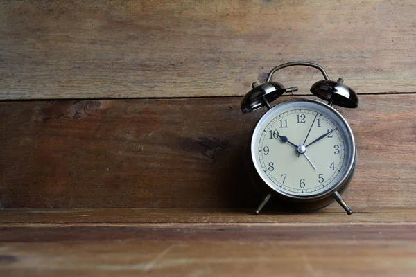 Retro Alarm Clock Wood Background — Stock Photo, Image