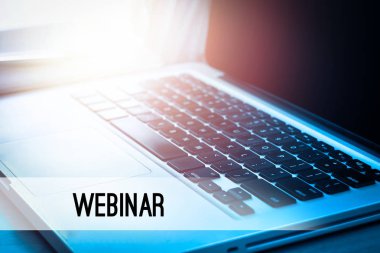 Metin Webinar ile Eğitim Kavramı