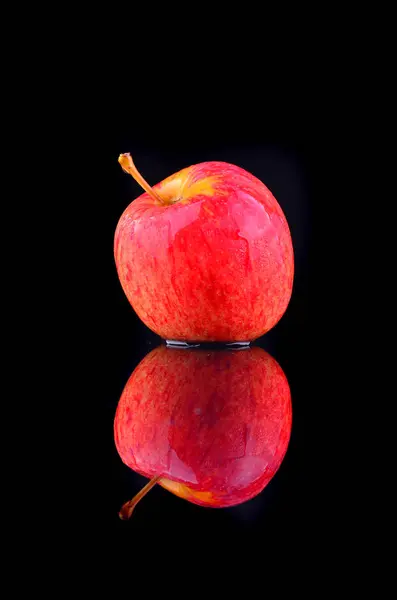 Fresh Red Apple Droplets Water Black Background — Stock Photo, Image
