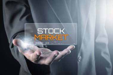 Metin Borsa ile el tutma şeffaf ekran