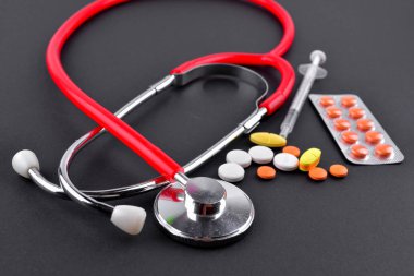 Haplar, Şırınga ve Stetoskop