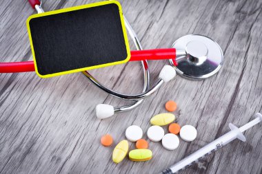 Haplar, Şırınga ve Stetoskop