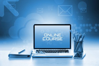 Dizüstü bilgisayar ve akıllı telefon ile dizüstü bilgisayarı açın. Eğitim & Teknoloji