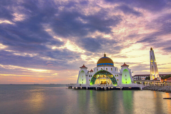 Sunset moments at Malacca Straits Mosque ( Masjid Selat Melaka),
