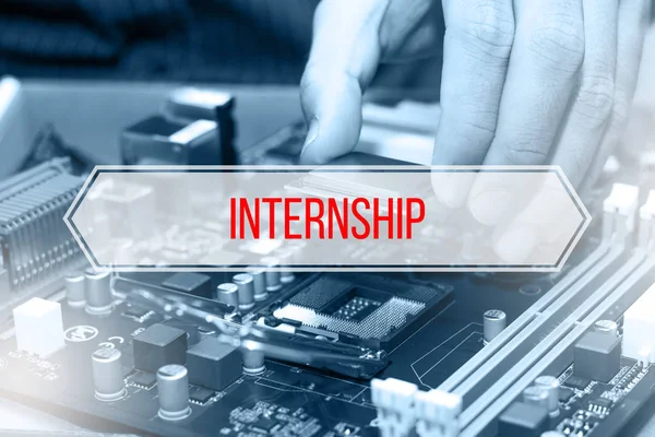 Concetto di computer con testo INTERNSHIP — Foto Stock