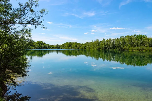 Forest lake in German national park with clear blue sky reflecti — Stock Photo, Image