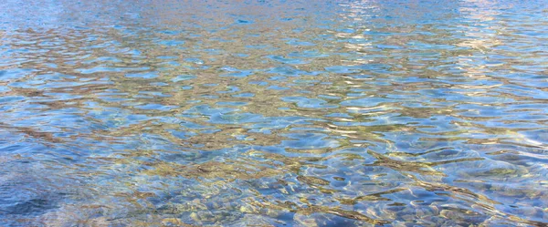 Güzel mavi su arkaplanı