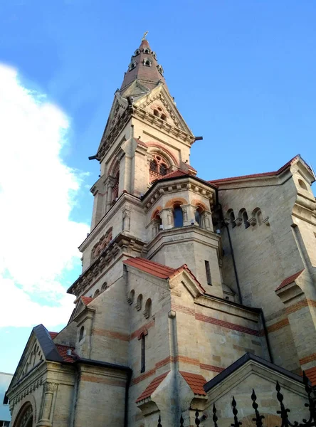  Katolik Katedrali 'nin güzel manzarası 