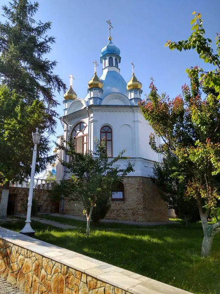 Pochaev Manastırı 'nın güzel manzarası. Ortodoks Kilisesi 