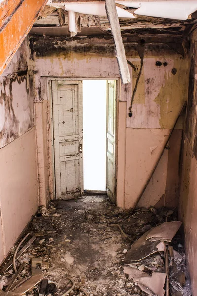 Puerta Una Vieja Casa Abandonada — Foto de Stock