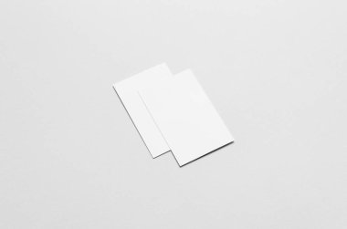 Kartvizit Mock-Up (85x55mm) - iki örtüşen kart