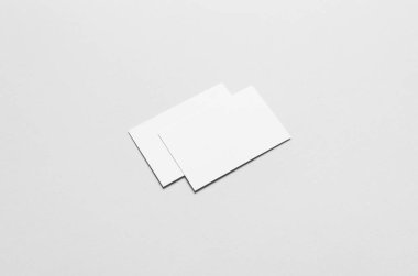 Kartvizit Mock-Up (85x55mm) - iki örtüşen kart