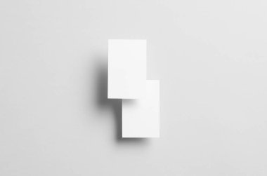 Kartvizit Mock-Up (85x55mm) - iki kartları örtüşen yüzen