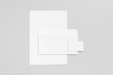 Marka / Kırtasiye Mock-Up - beyaz - Antetli kağıdı (A4), Dl zarf, iş kartı (85x55mm)