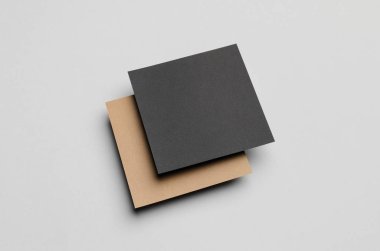 Siyah ve Kraft kare el ilanı / davet Mock-Up