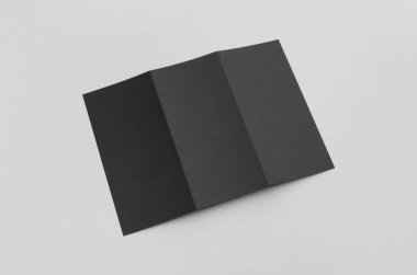 Siyah A4 üç katlı broşür Mock-Up