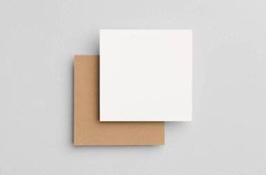 Kraft ve beyaz kare el ilanı / davet Mock-Up