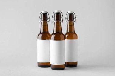Bira şişe Mock-Up-üç şişe. Boş etiket