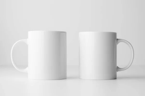 Taza Mock Dos Tazas —  Fotos de Stock