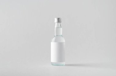 Minyatür ruhları / içki şişesi Mock-Up-boş etiket
