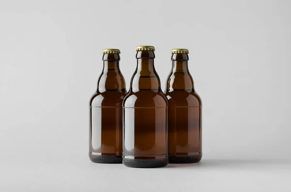 Пляшка Пива Mock Три Пляшки — стокове фото