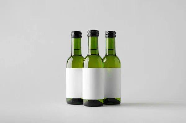 Wine Quarter Mini Bottle Mock Tiga Botol Label Kosong — Stok Foto