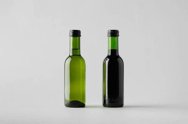 Vin Kvartalet Mini Flaska Mock Två Flaskor — Stockfoto