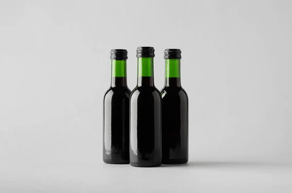 Vin Kvartalet Mini Flaska Mock Tre Flaskor — Stockfoto