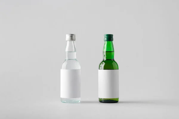 Miniatuur Geesten Fles Mock Twee Flessen Drank Blank Label — Stockfoto